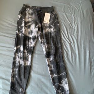 Lululemon medium men’s city sweat joggers